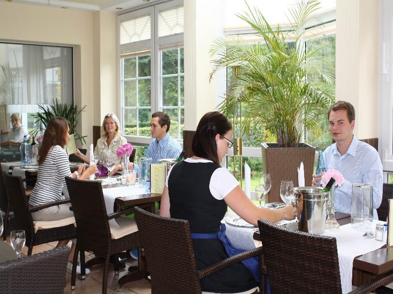 Parkhotel Weber-Mueller บัดเลาเทอร์แบร์ก ภายนอก รูปภาพ